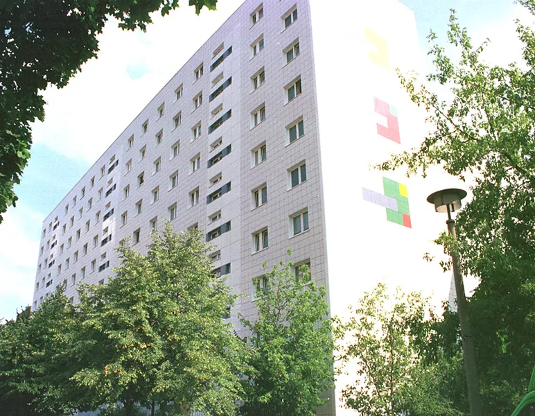 Kleine räumliche Wohnung für Singles und Studenten — photo 1